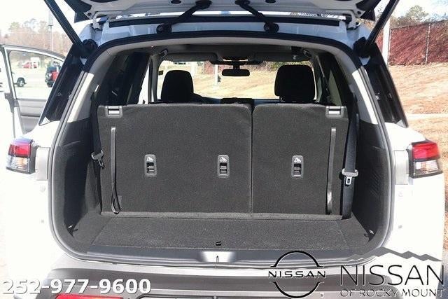 2025 Nissan Pathfinder SV 2WD