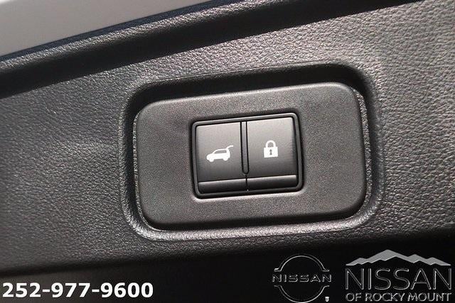 2025 Nissan Pathfinder SV 2WD