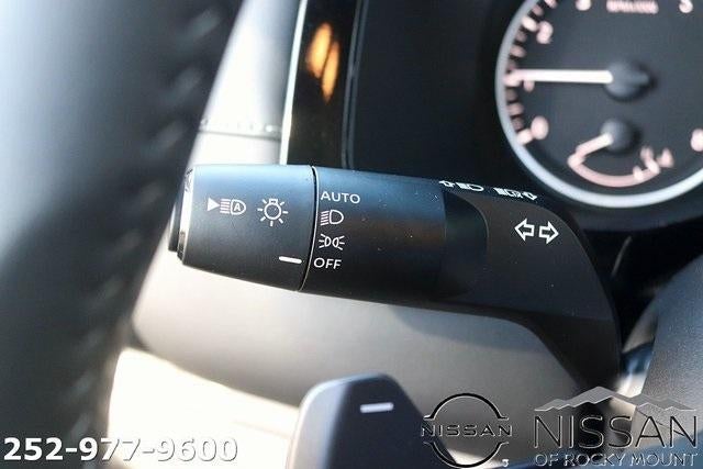 2025 Nissan Pathfinder SV 2WD