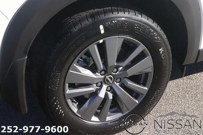 2025 Nissan Pathfinder SV 2WD