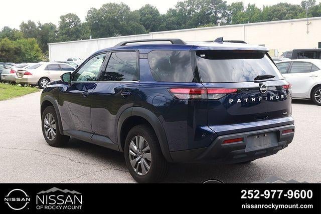 2025 Nissan Pathfinder SV 4WD