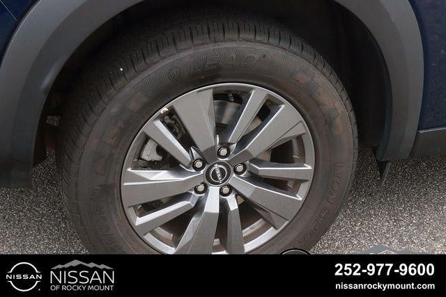 2025 Nissan Pathfinder SV 4WD