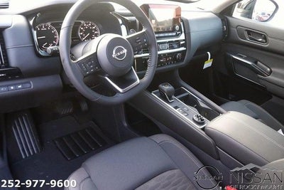 2025 Nissan Pathfinder SV 4WD