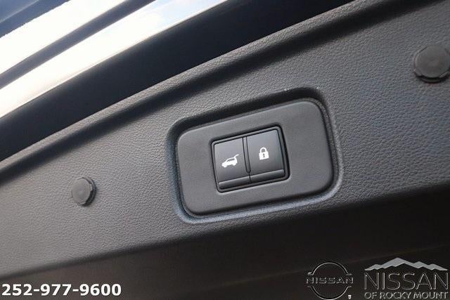 2025 Nissan Pathfinder SV 4WD