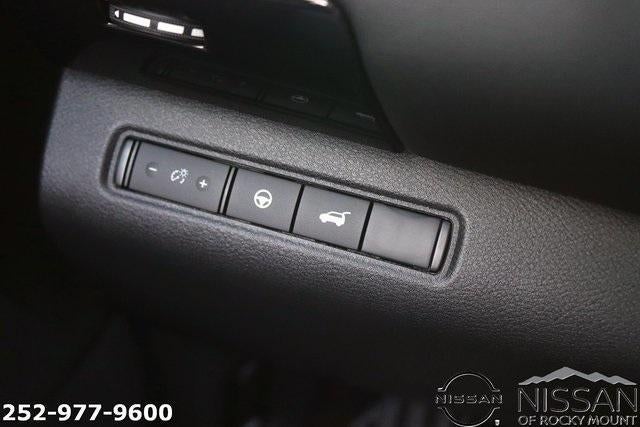 2025 Nissan Pathfinder SV 4WD