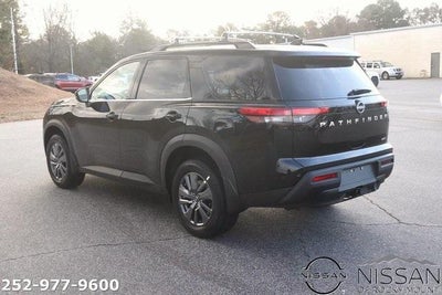 2025 Nissan Pathfinder SV 4WD