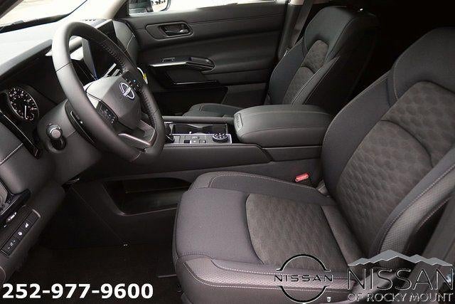 2026 Nissan Pathfinder SV 4WD