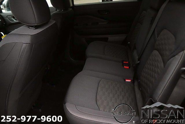 2026 Nissan Pathfinder SV 4WD