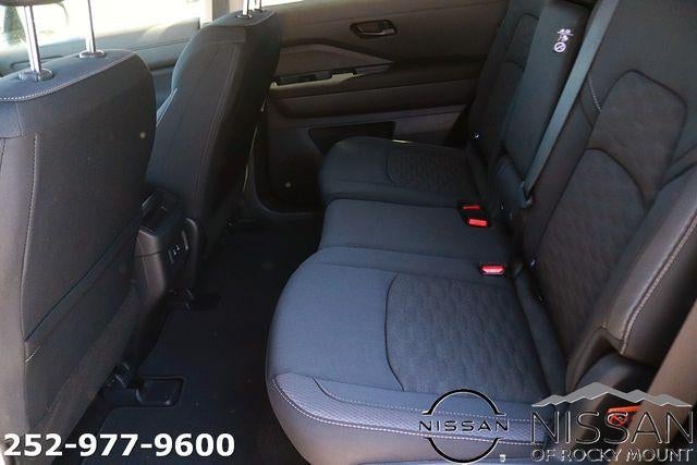 2026 Nissan Pathfinder SV 4WD