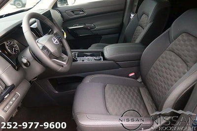 2026 Nissan Pathfinder SV 4WD