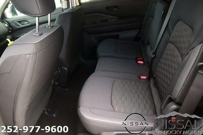 2026 Nissan Pathfinder SV 4WD