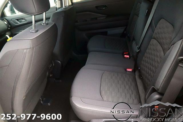 2026 Nissan Pathfinder SV 4WD