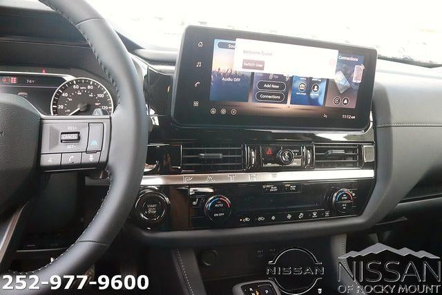 2026 Nissan Pathfinder SV 4WD