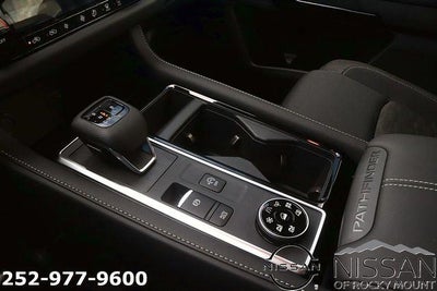 2026 Nissan Pathfinder SV 4WD