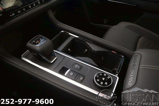 2026 Nissan Pathfinder SV 4WD