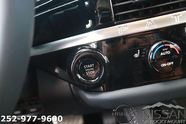 2026 Nissan Pathfinder SV 4WD