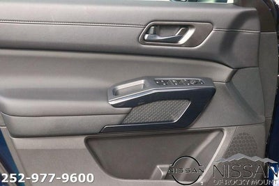 2026 Nissan Pathfinder SV 4WD