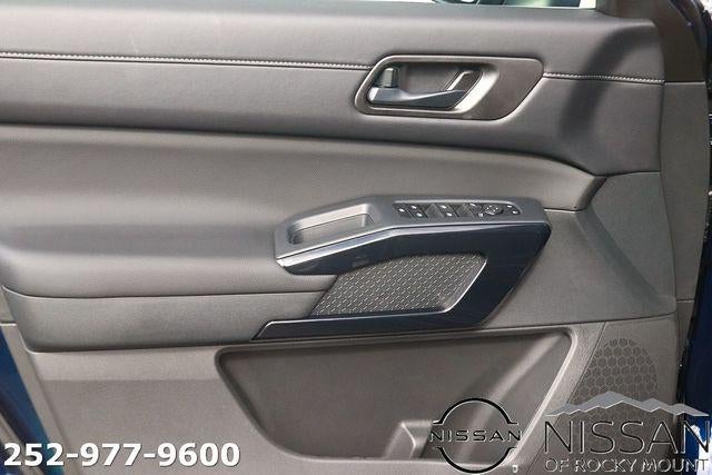 2026 Nissan Pathfinder SV 4WD