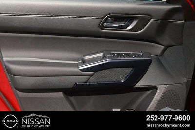 2026 Nissan Pathfinder SV 4WD