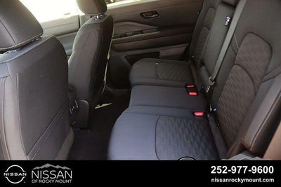 2026 Nissan Pathfinder SV 4WD