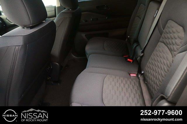 2026 Nissan Pathfinder SV 2WD