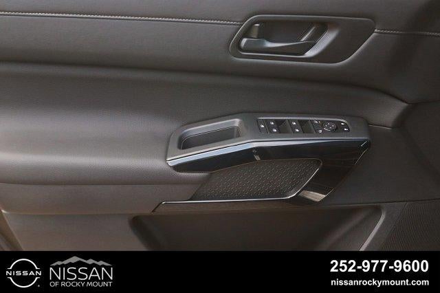 2026 Nissan Pathfinder SV 2WD