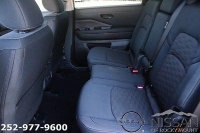 2026 Nissan Pathfinder SV 2WD