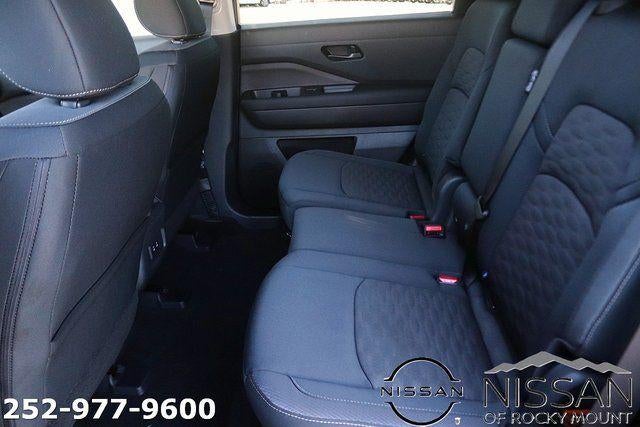 2026 Nissan Pathfinder SV 2WD