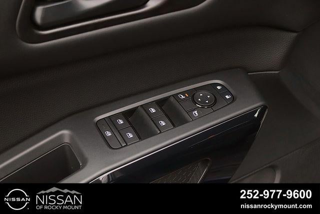 2026 Nissan Pathfinder SV 2WD