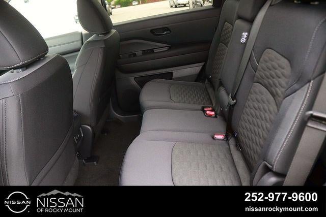 2026 Nissan Pathfinder SV 2WD