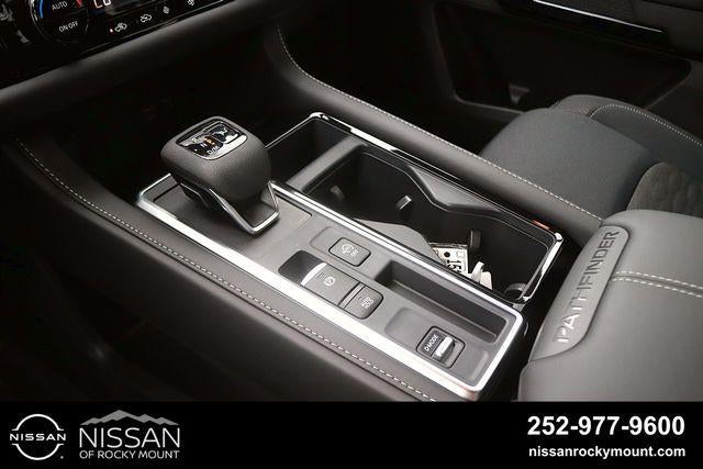 2026 Nissan Pathfinder SV 2WD