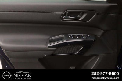 2026 Nissan Pathfinder SV 2WD