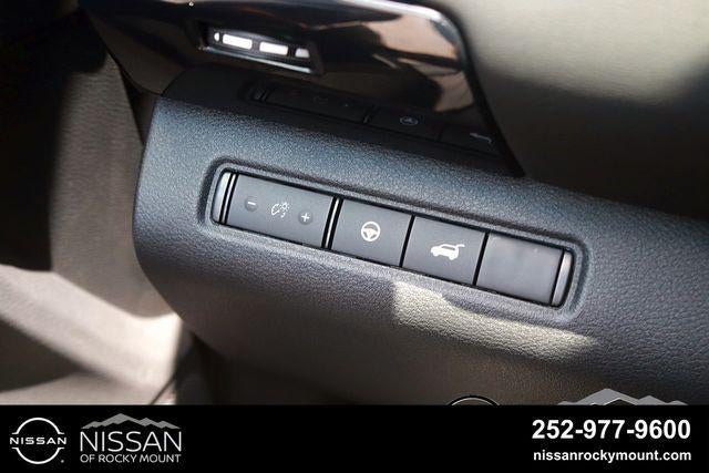 2026 Nissan Pathfinder SV 2WD