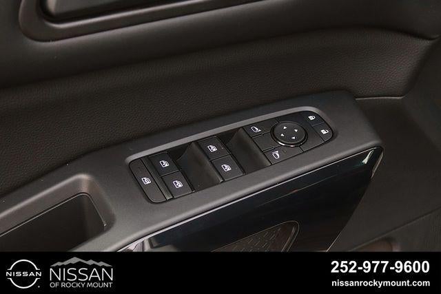 2026 Nissan Pathfinder SV 2WD