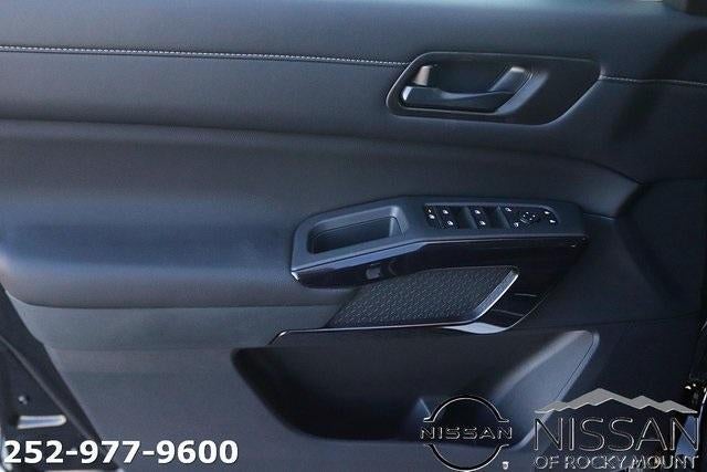 2026 Nissan Pathfinder SV 2WD