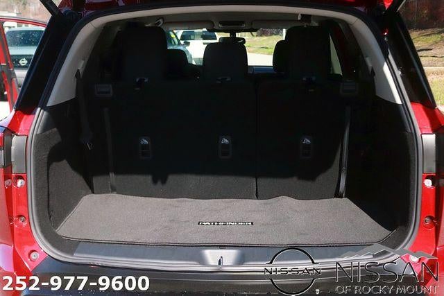 2026 Nissan Pathfinder SV 2WD