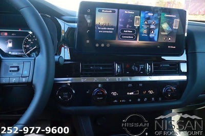 2026 Nissan Pathfinder SV 2WD