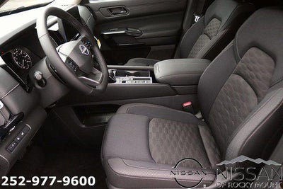 2026 Nissan Pathfinder SV 2WD