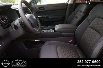 2026 Nissan Pathfinder SV 2WD