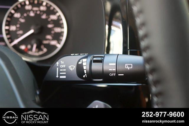 2026 Nissan Pathfinder SV 2WD