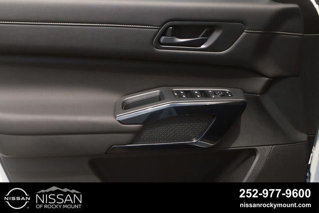2026 Nissan Pathfinder SV 2WD