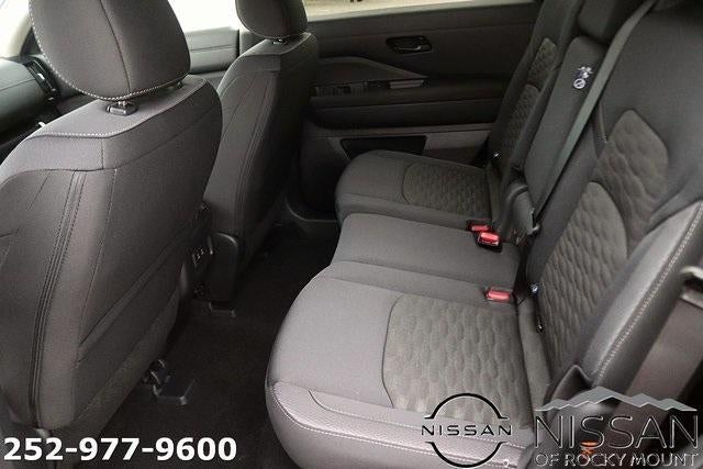 2026 Nissan Pathfinder SV 2WD