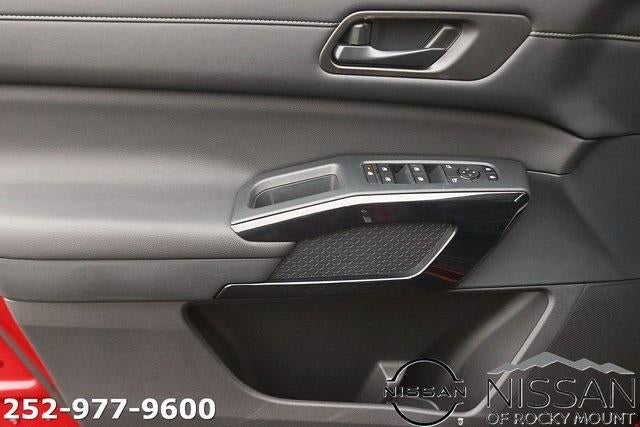 2026 Nissan Pathfinder SV 2WD