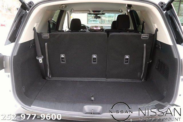 2026 Nissan Pathfinder SV 2WD