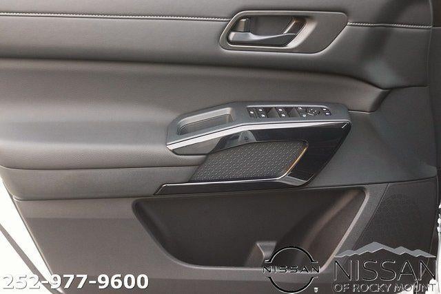 2026 Nissan Pathfinder SV 2WD