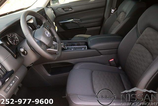 2026 Nissan Pathfinder SV 2WD