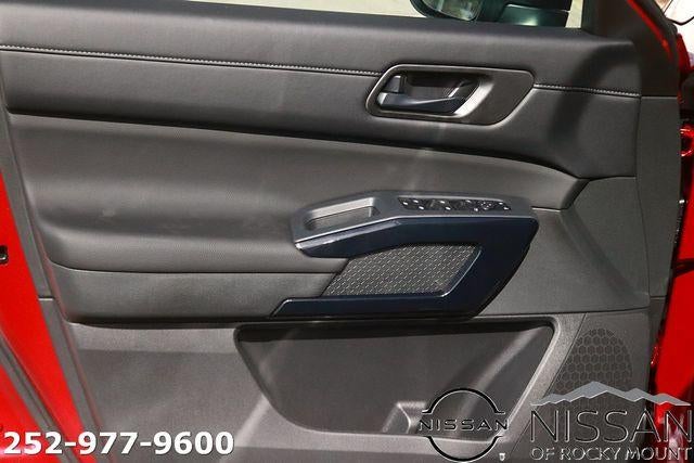 2026 Nissan Pathfinder SV 2WD