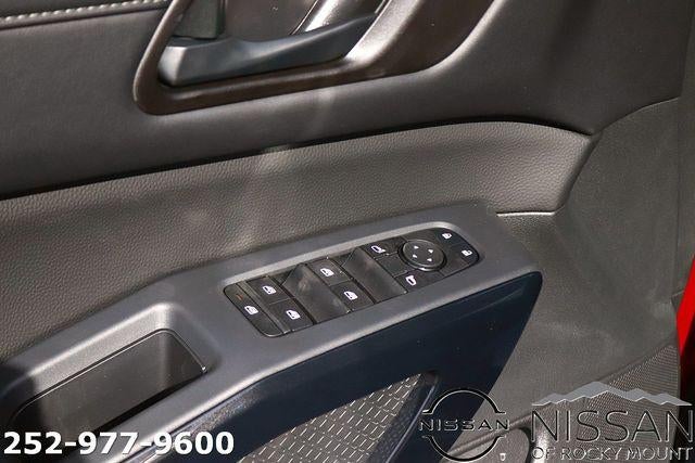 2026 Nissan Pathfinder SV 2WD