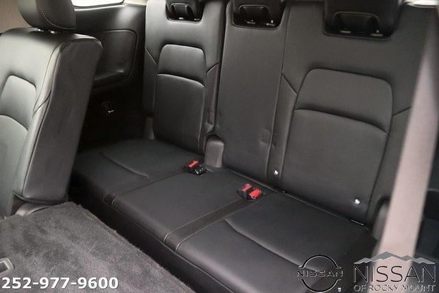 2022 Nissan Pathfinder SL 4WD