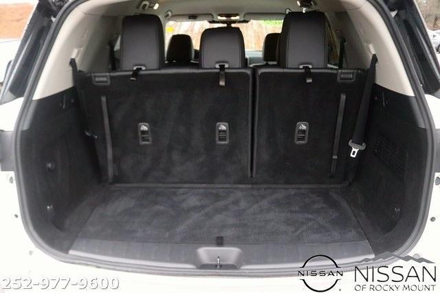 2022 Nissan Pathfinder SL 4WD